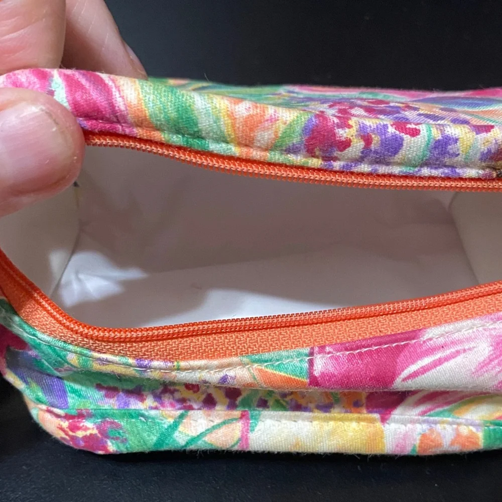 Vintage Floral Multicolor Women's cosmetics case